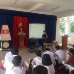 TUỔI TRẺ TRƯỜNG THPT LIÊN CHIỂU VỚI HOẠT ĐỘNG TUYÊN TRUYỀN VỀ BIỂN ĐẢO VÀ HỌC TẬP THỰC ĐỊA TẠI  ĐỒN BIÊN PHÒNG NAM HẢI VÂN