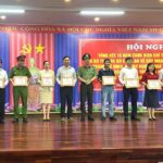 TRƯỜNG THPT LIÊN CHIỂU NHẬN GIẤY KHEN CỦA GIÁM ĐỐC CÔNG AN THÀNH PHỐ
